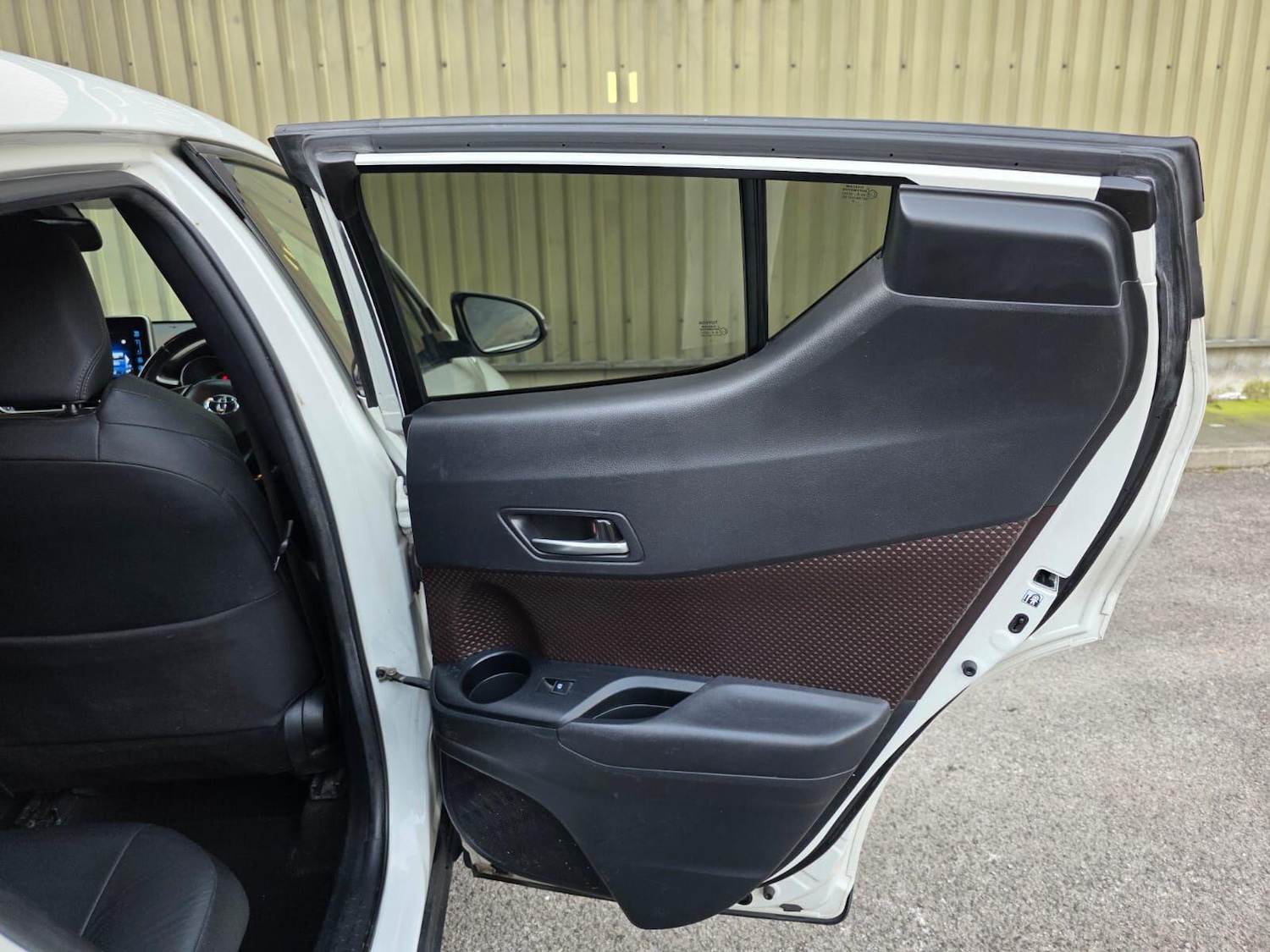 Used Toyota C-HR 2018 for sale - 77784052: Photo 17