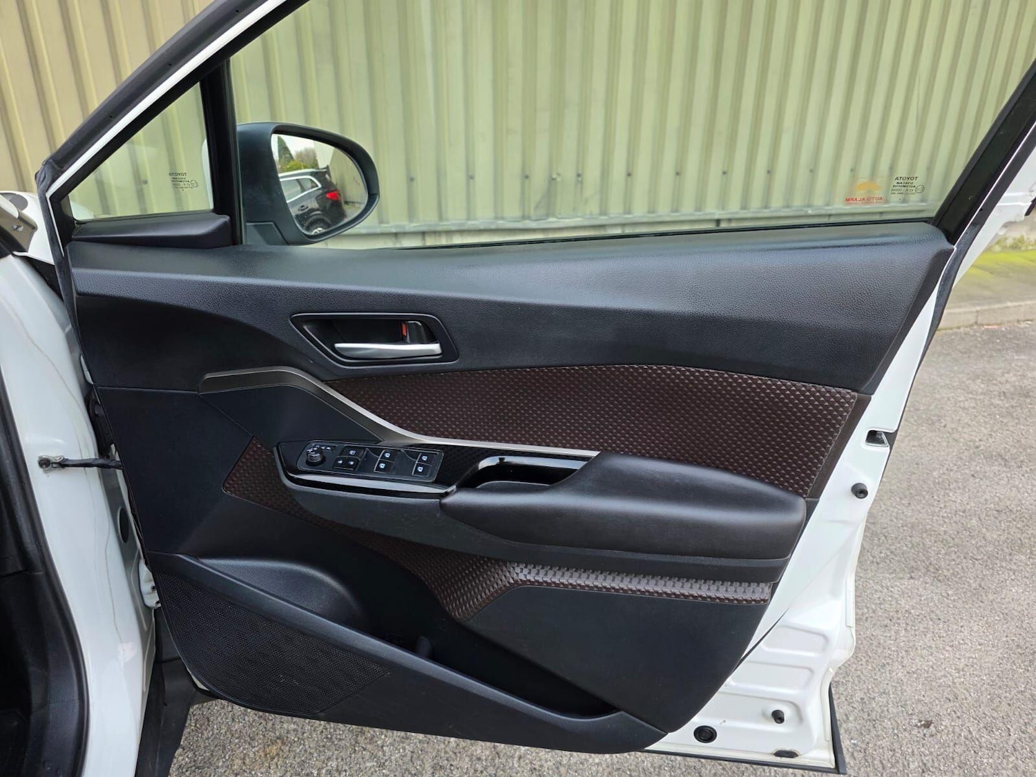 Used Toyota C-HR 2018 for sale - 77784052: Photo 26