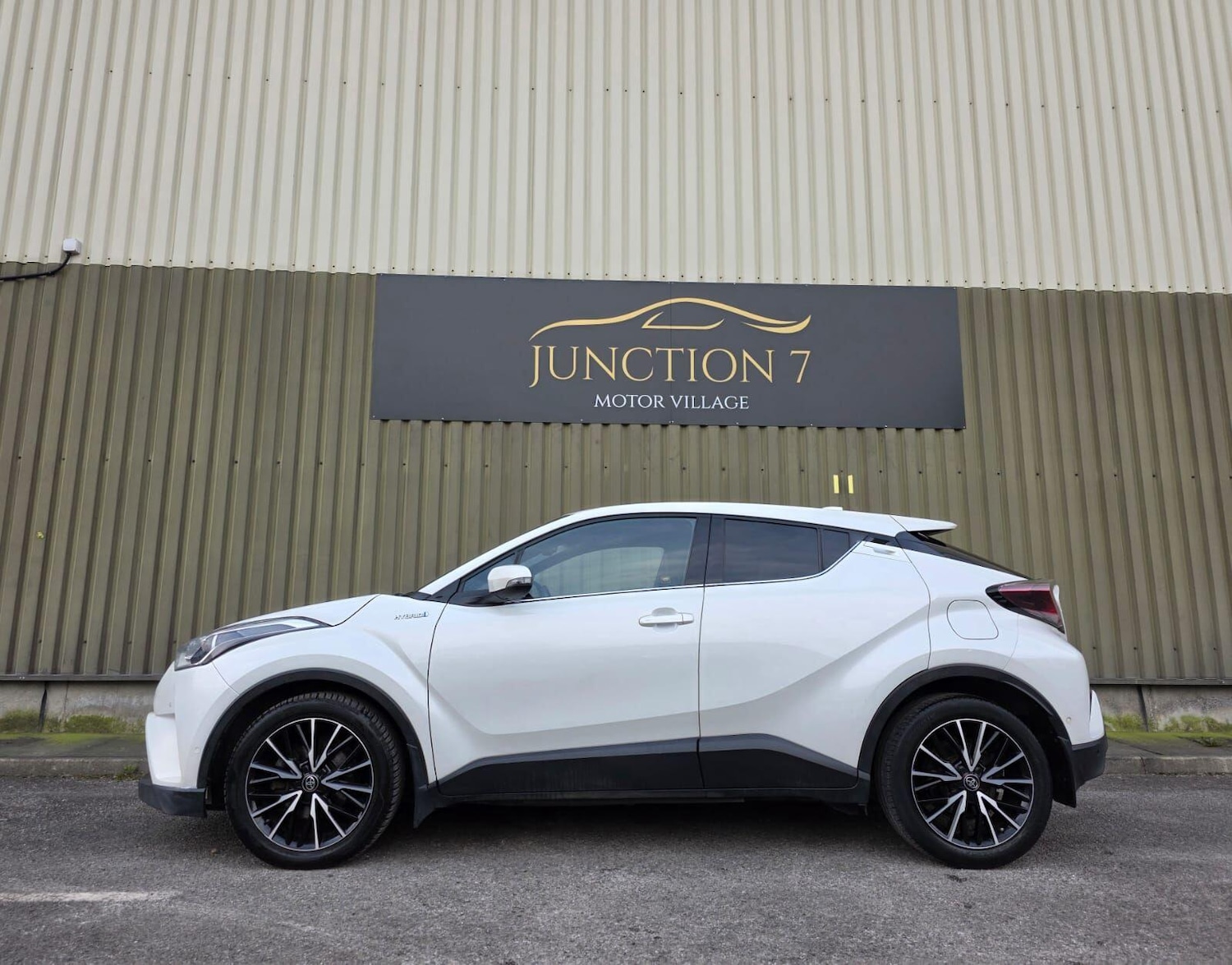 Used Toyota C-HR 2018 for sale - 77784052: Photo 7