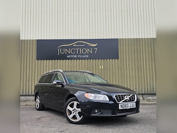 Used Volvo V70 2010 for sale - 75458643: Photo
