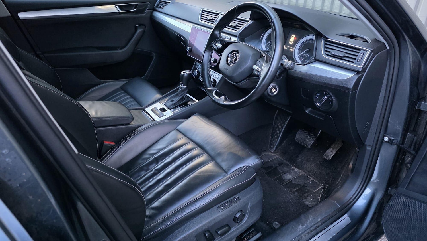 Used Skoda Superb 2021 for sale - 77376057: Photo 28