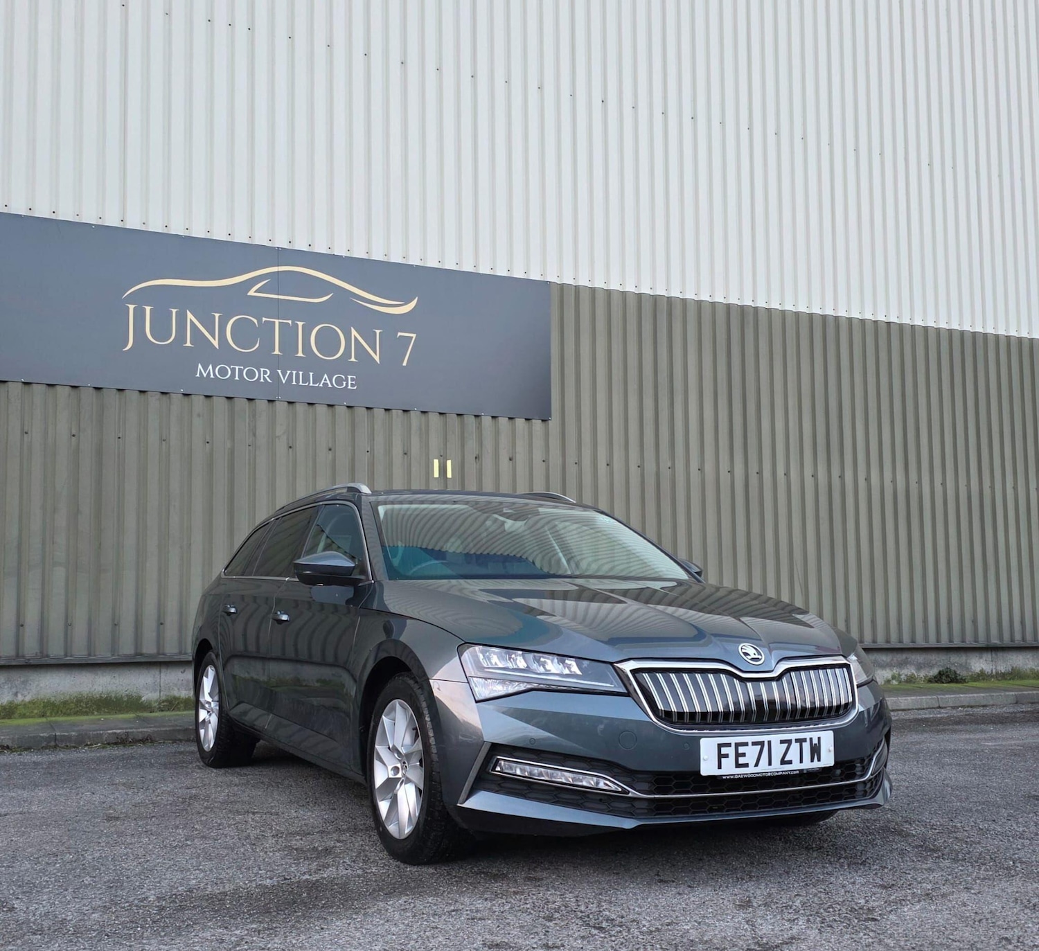 Used Skoda Superb 2021 for sale - 77376057: Photo 3