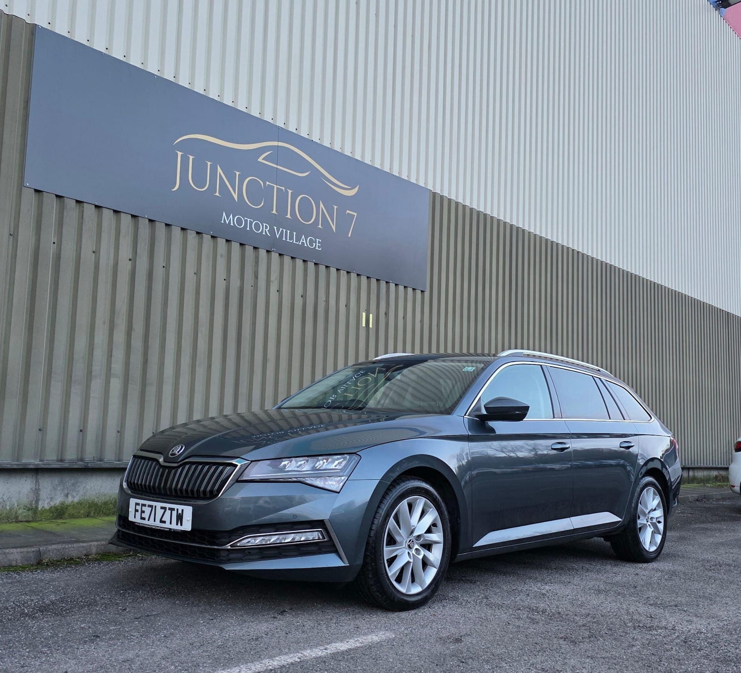 Used Skoda Superb 2021 for sale - 77376057: Photo 6