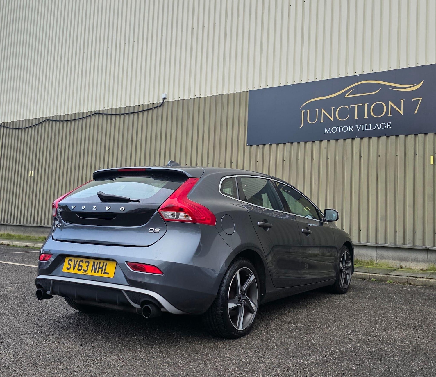 Used Volvo V40 2013 for sale - 77330834: Photo 12