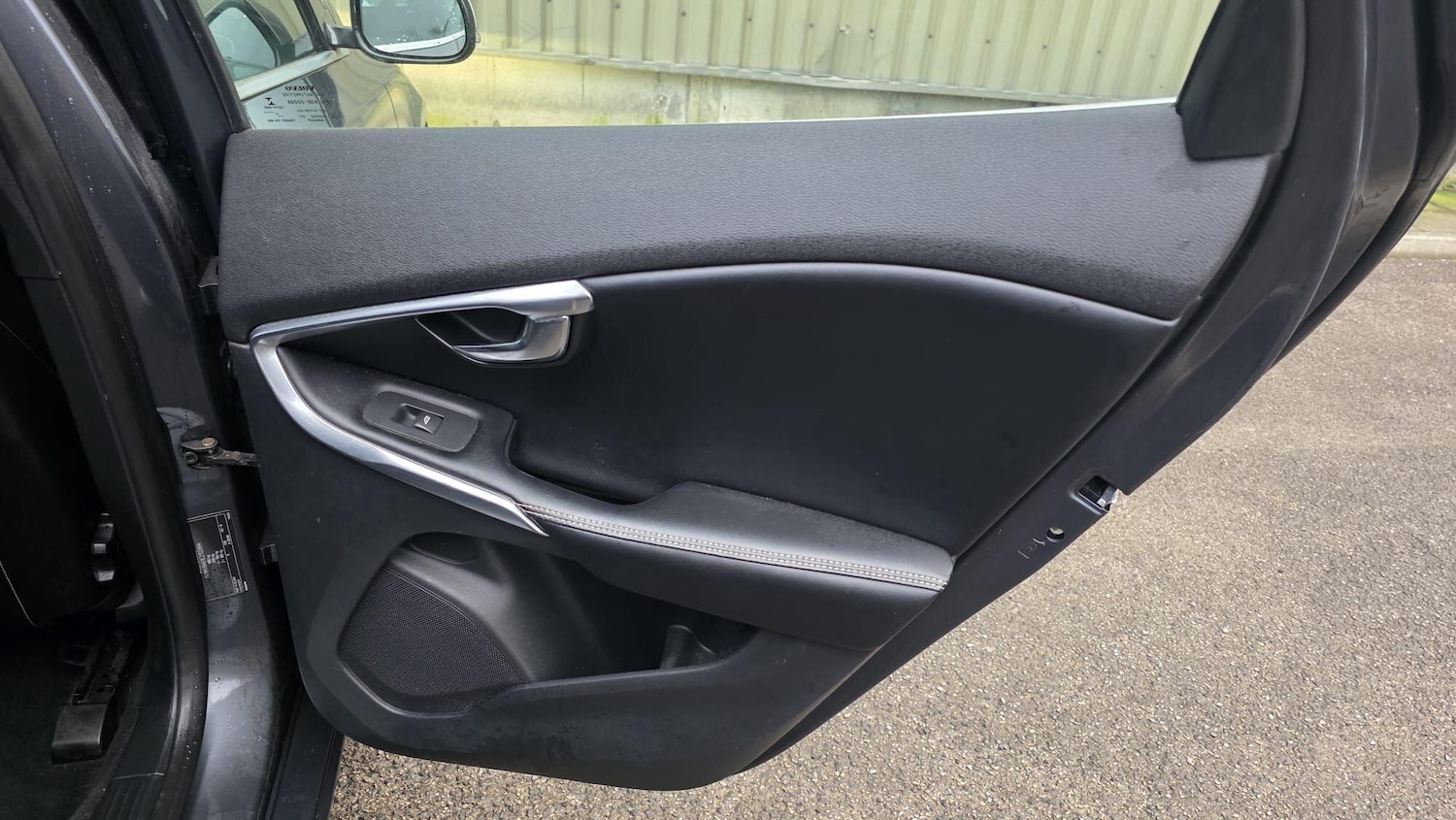 Used Volvo V40 2013 for sale - 77330834: Photo 17