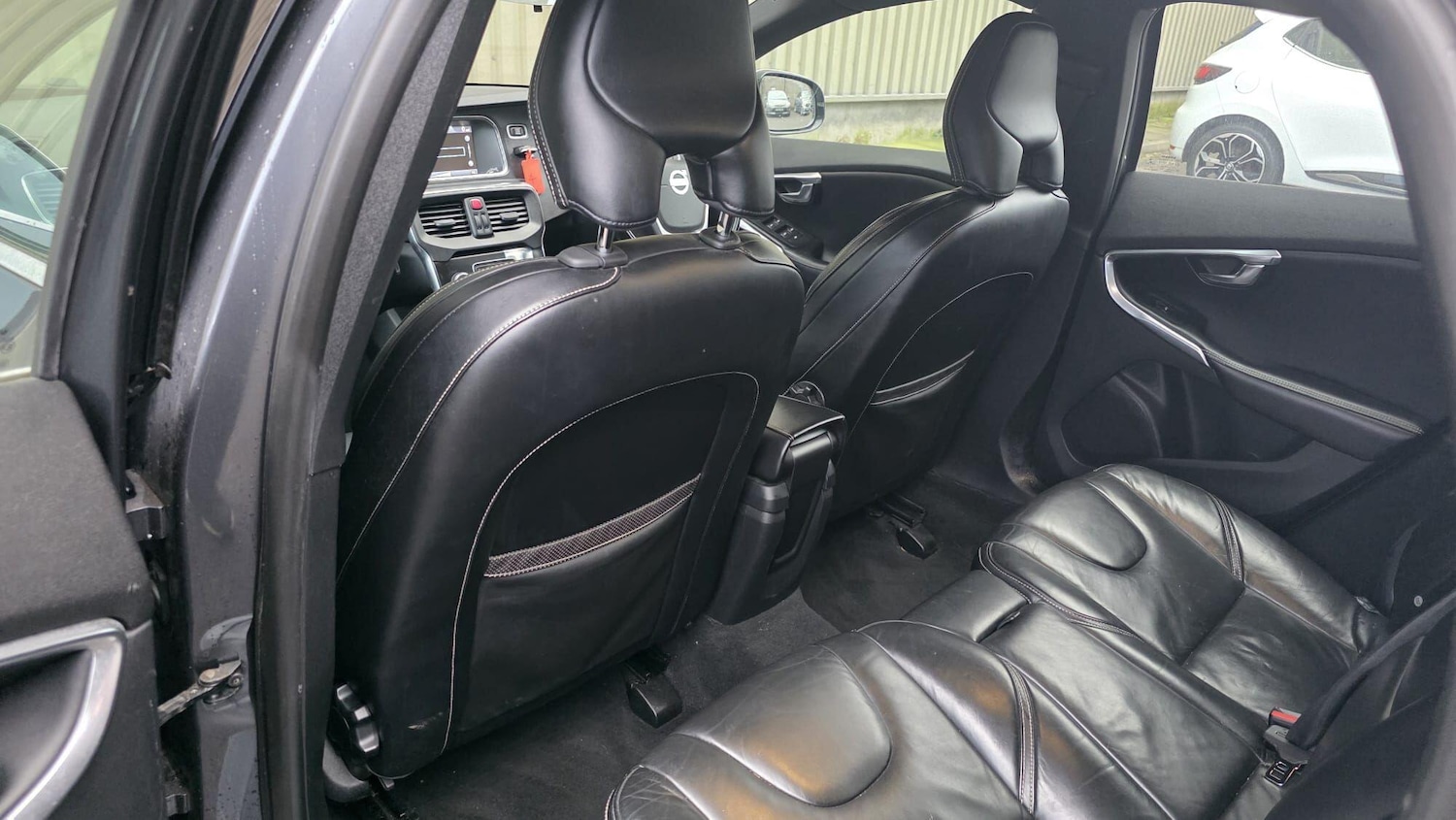 Used Volvo V40 2013 for sale - 77330834: Photo 21