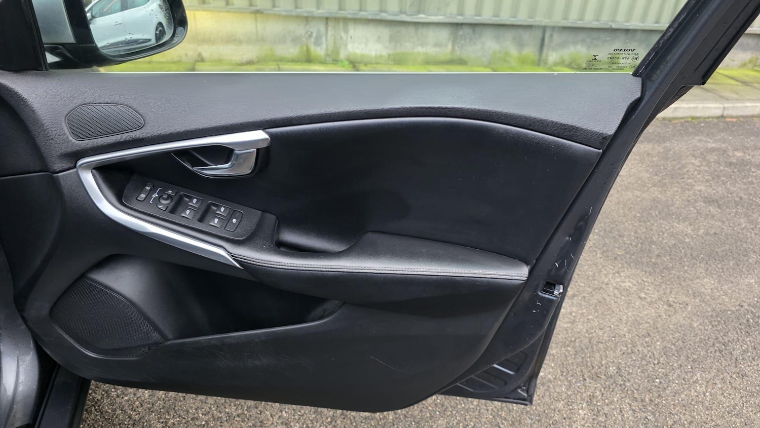 Used Volvo V40 2013 for sale - 77330834: Photo 26