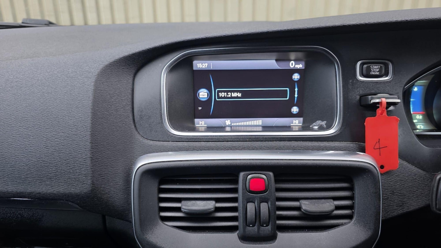 Used Volvo V40 2013 for sale - 77330834: Photo 32