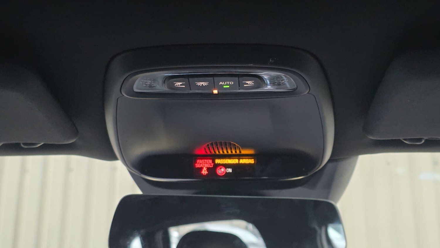 Used Volvo V40 2013 for sale - 77330834: Photo 34