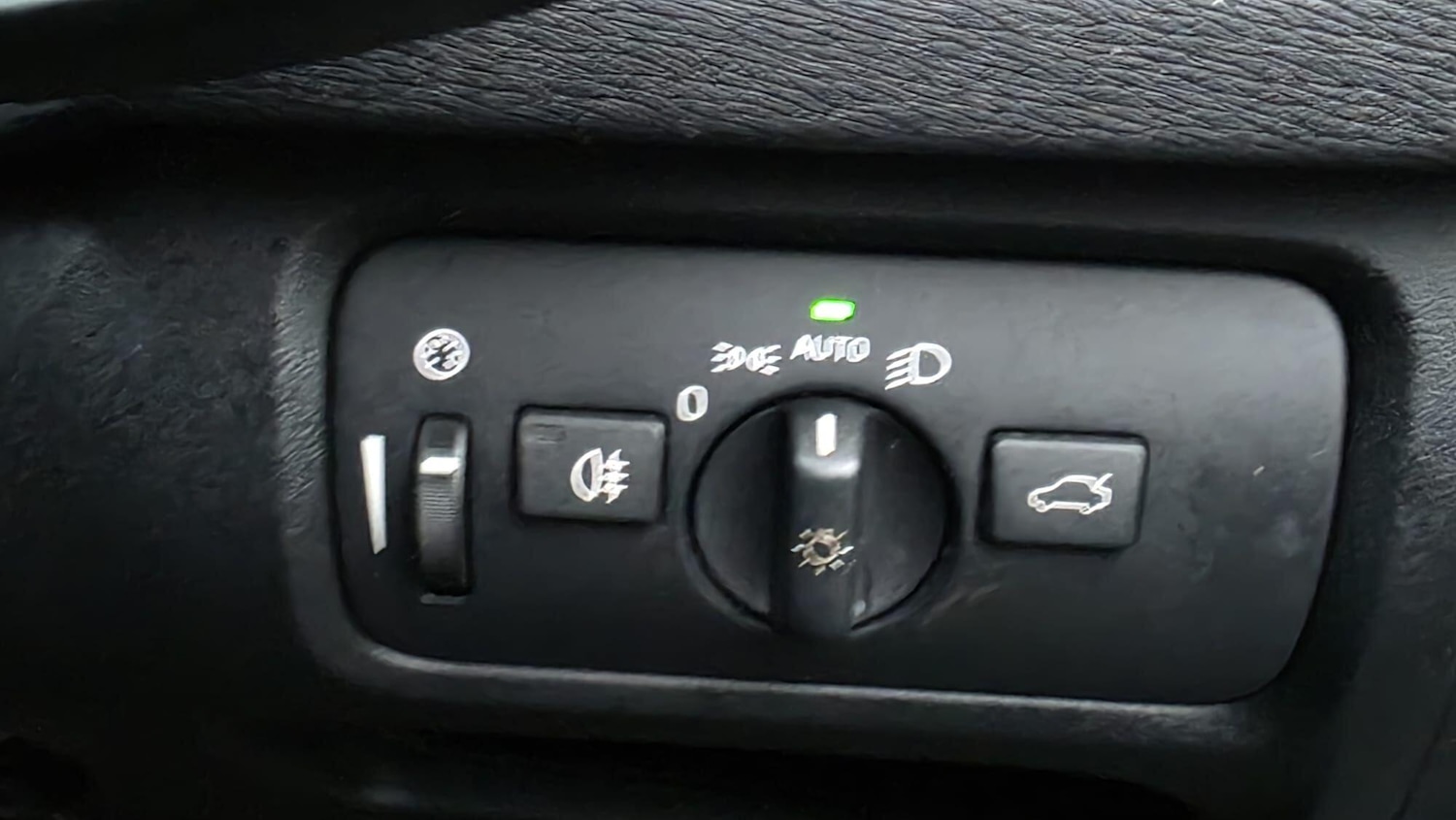 Used Volvo V40 2013 for sale - 77330834: Photo 36