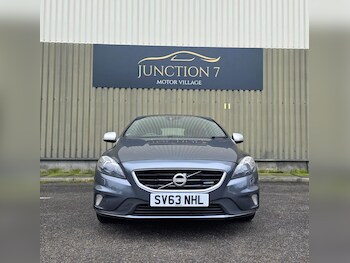 Used Volvo V40 2013 for sale - 77330834: Photo