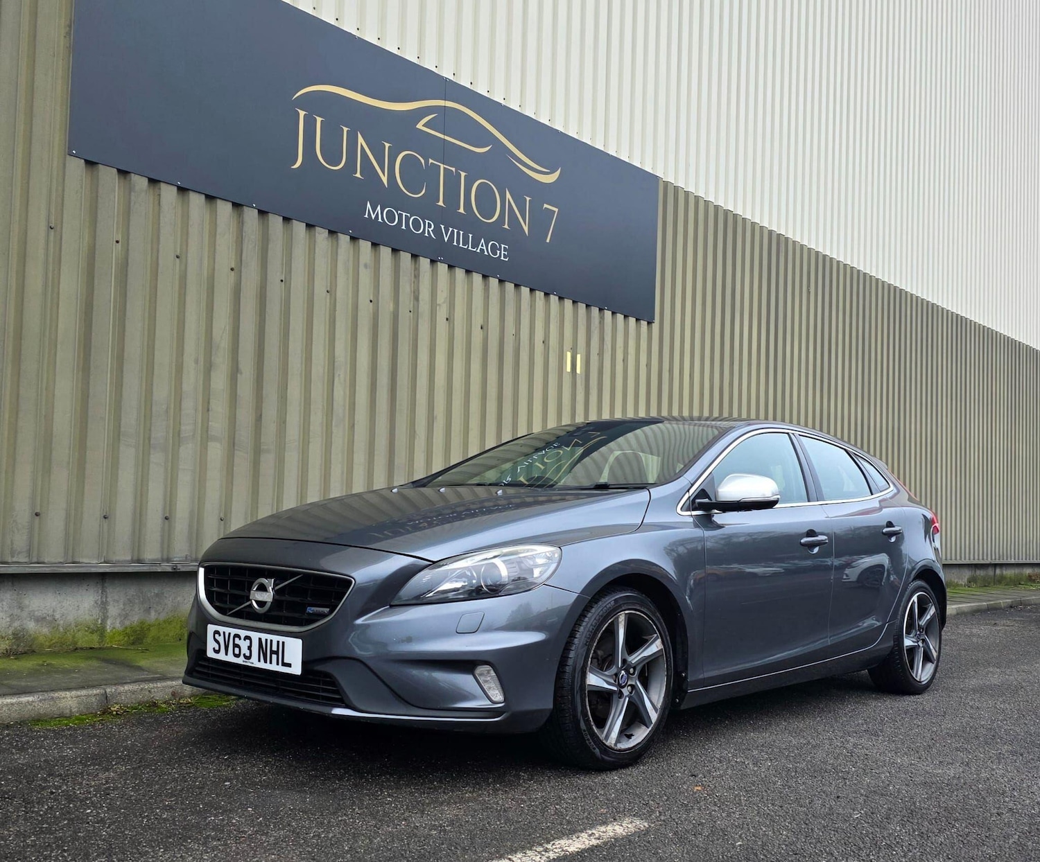 Used Volvo V40 2013 for sale - 77330834: Photo 6
