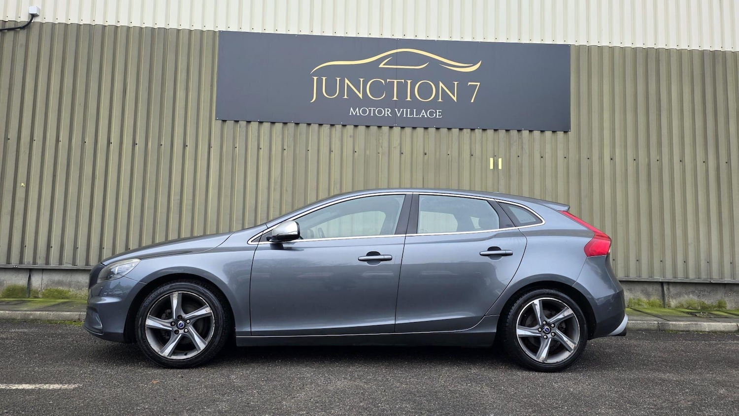 Used Volvo V40 2013 for sale - 77330834: Photo 7