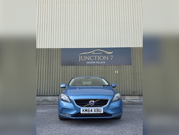 Used Volvo V40 2015 for sale - 78704553: Photo