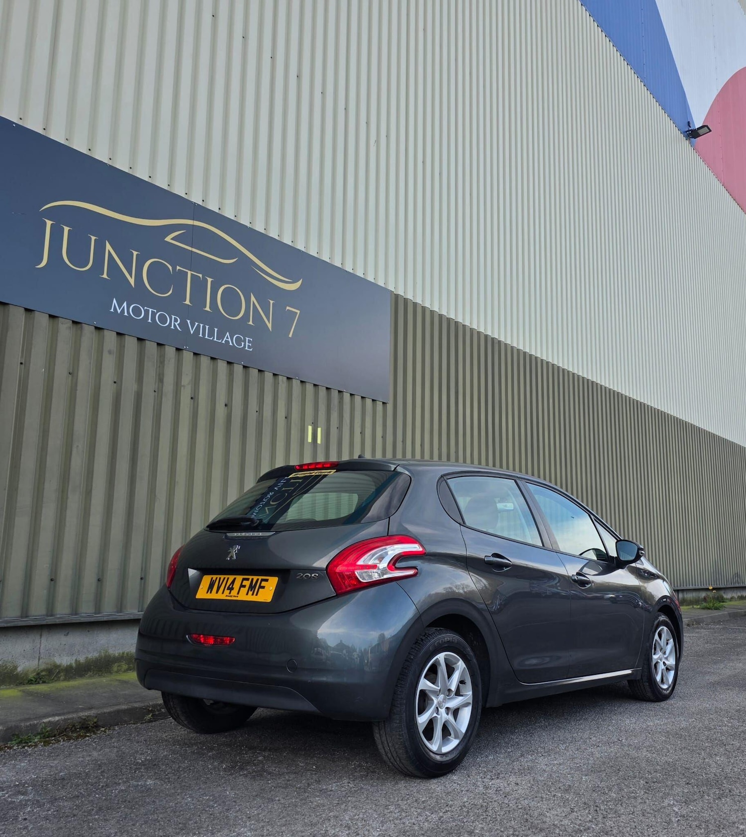 Used Peugeot 208 2014 for sale - 77939948: Photo 11