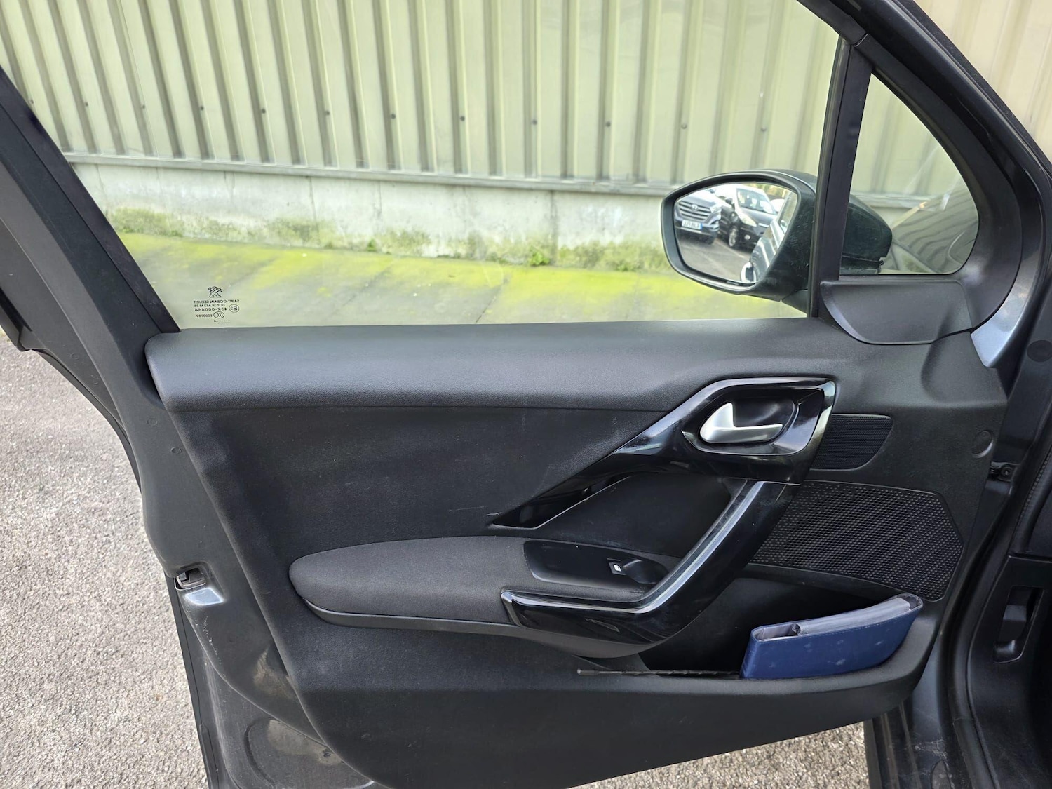 Used Peugeot 208 2014 for sale - 77939948: Photo 23