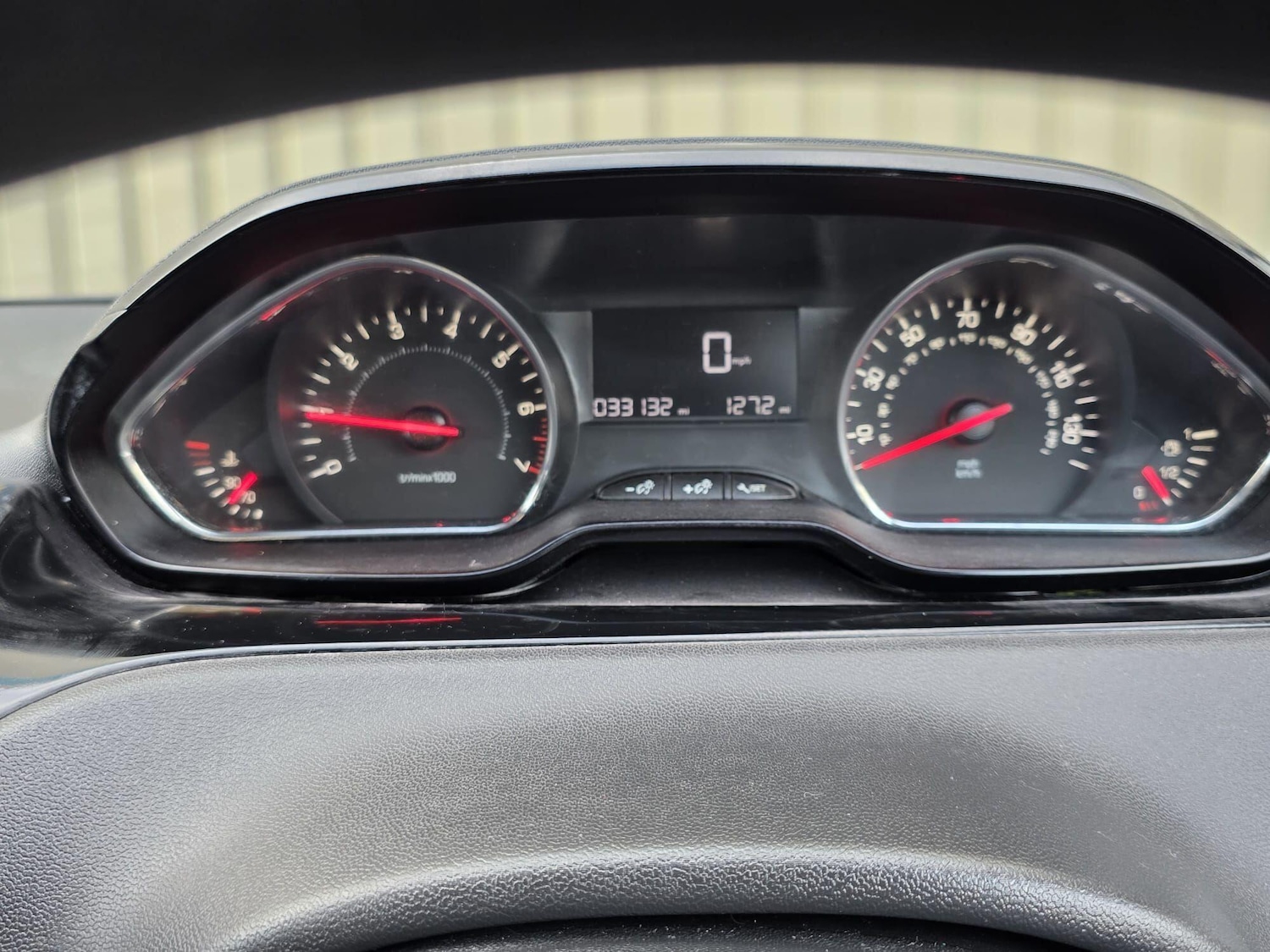 Used Peugeot 208 2014 for sale - 77939948: Photo 38