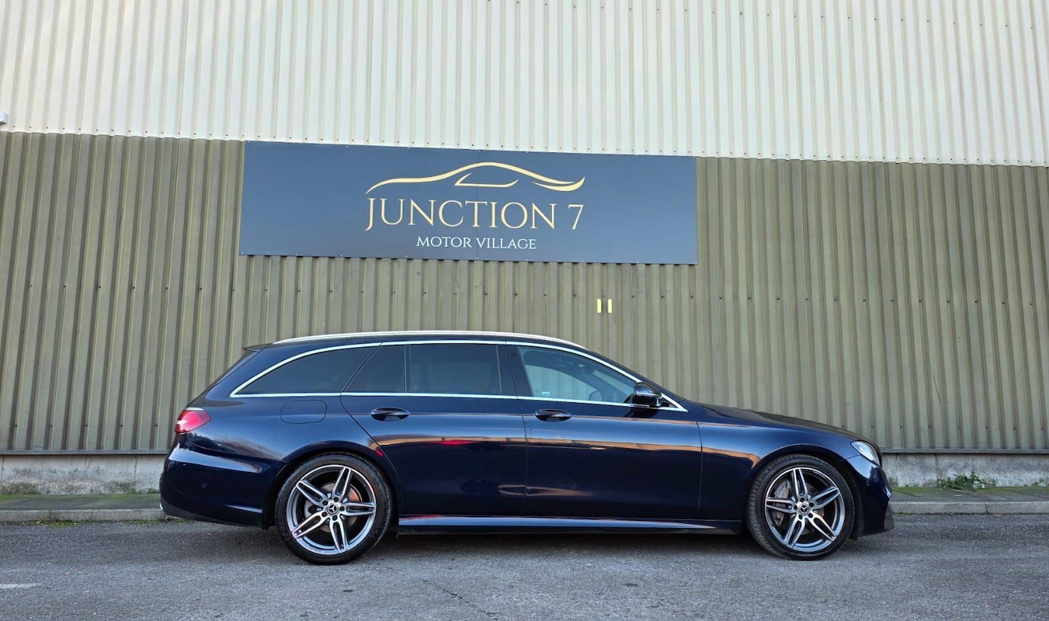 Used Mercedes-Benz E Class 2017 for sale - 76645558: Photo 11