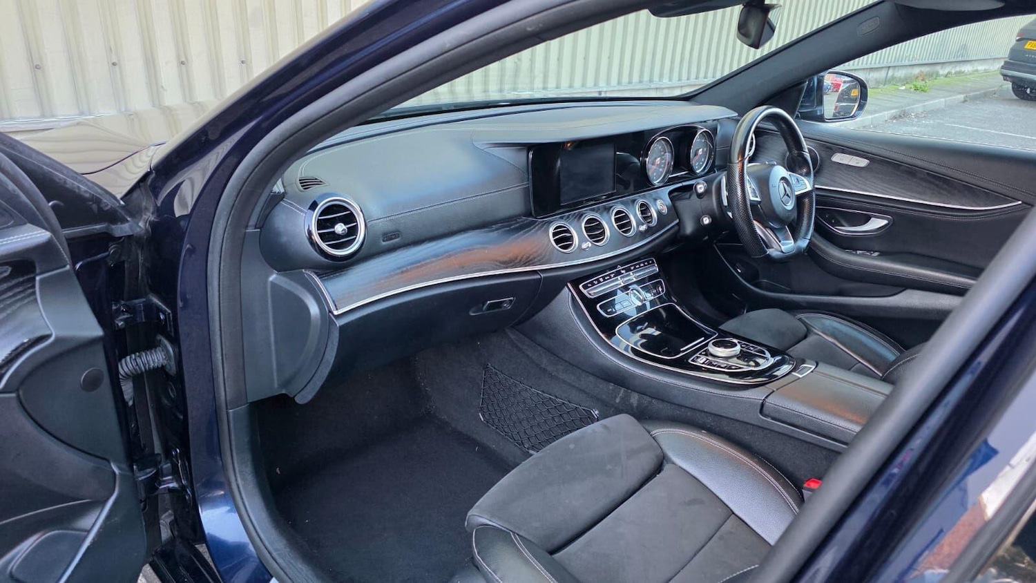 Used Mercedes-Benz E Class 2017 for sale - 76645558: Photo 26