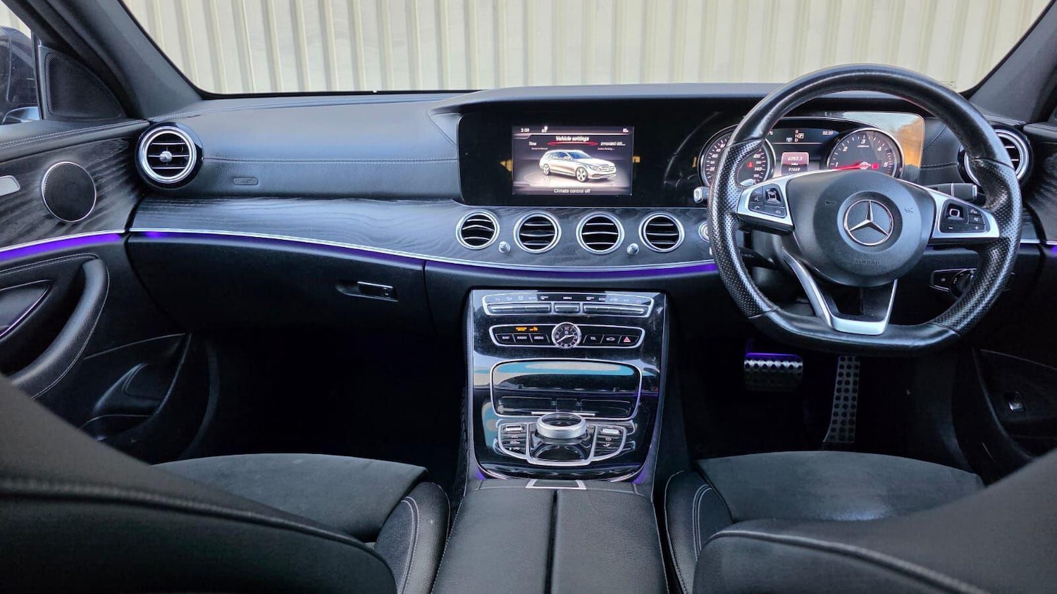 Used Mercedes-Benz E Class 2017 for sale - 76645558: Photo 37