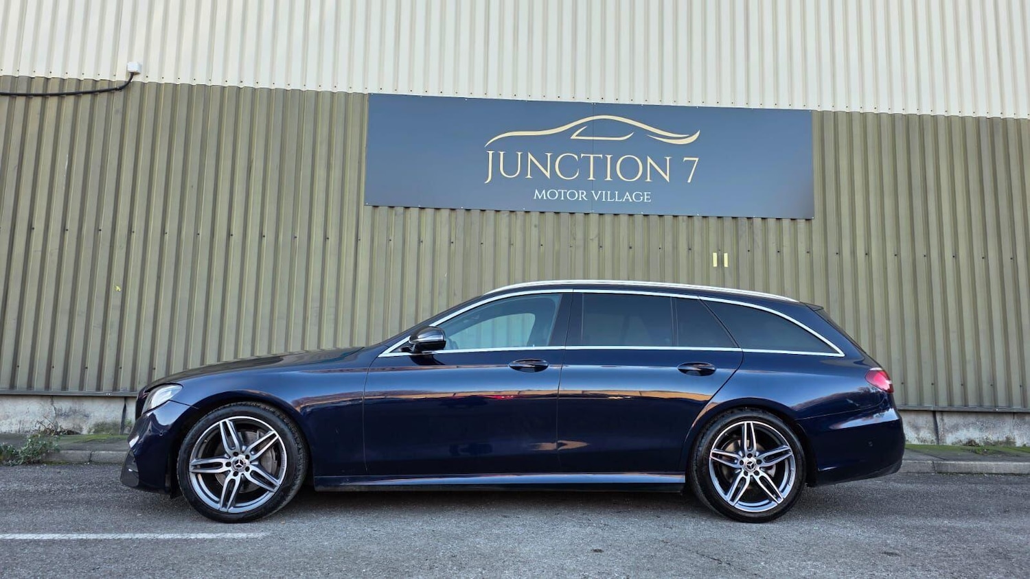 Used Mercedes-Benz E Class 2017 for sale - 76645558: Photo 8