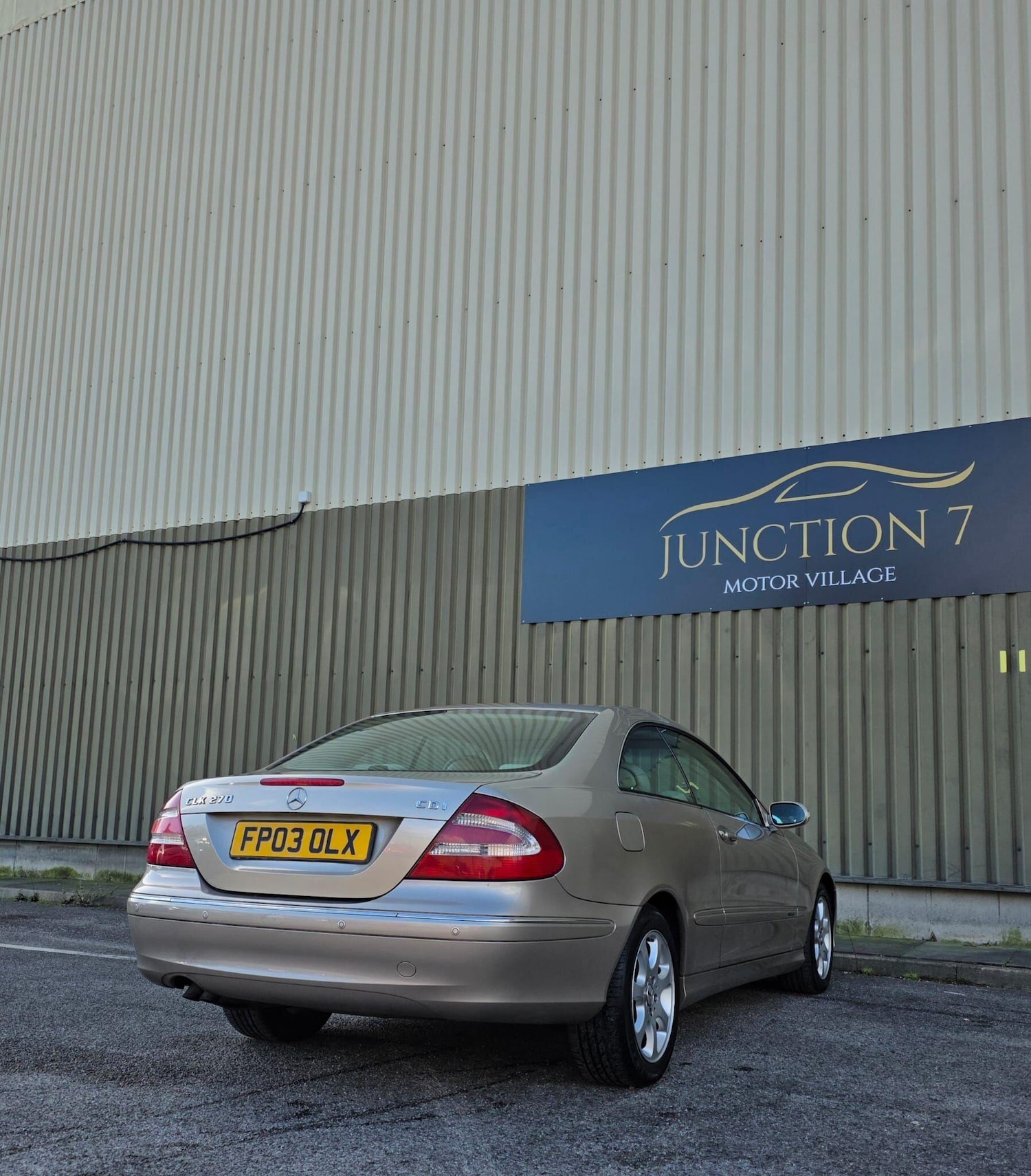 Used Mercedes-Benz CLK 2003 for sale - 77645828: Photo 12