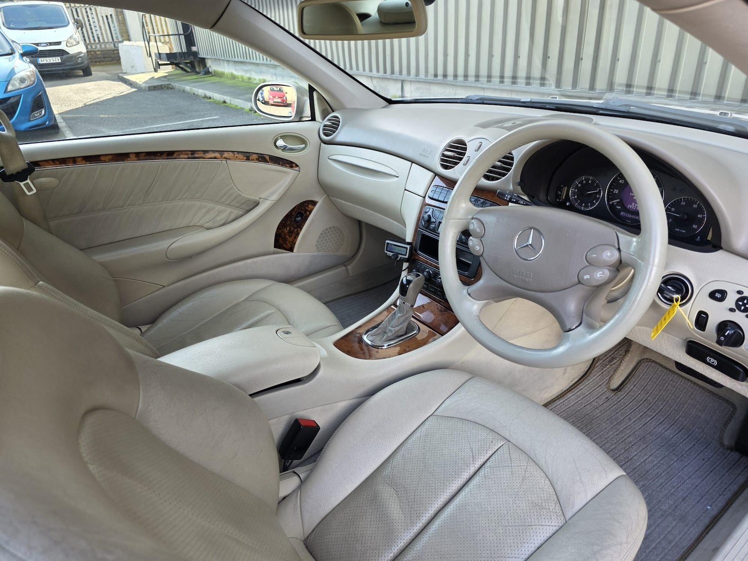 Used Mercedes-Benz CLK 2003 for sale - 77645828: Photo 23