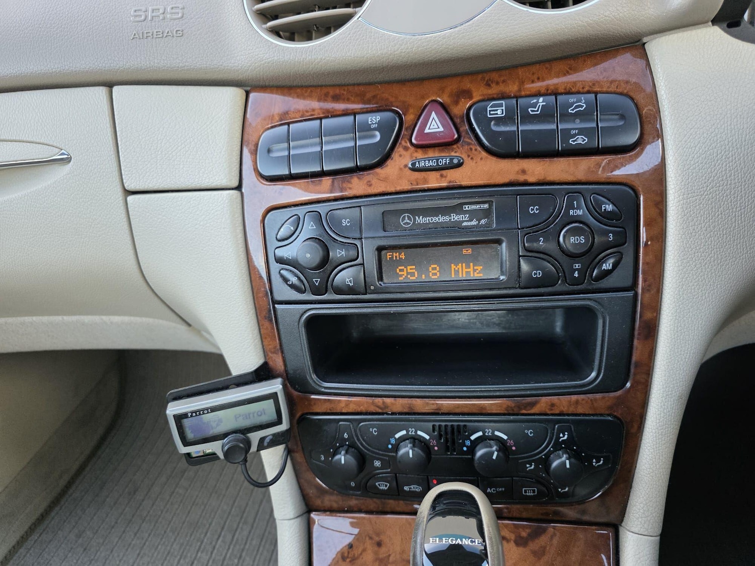 Used Mercedes-Benz CLK 2003 for sale - 77645828: Photo 29