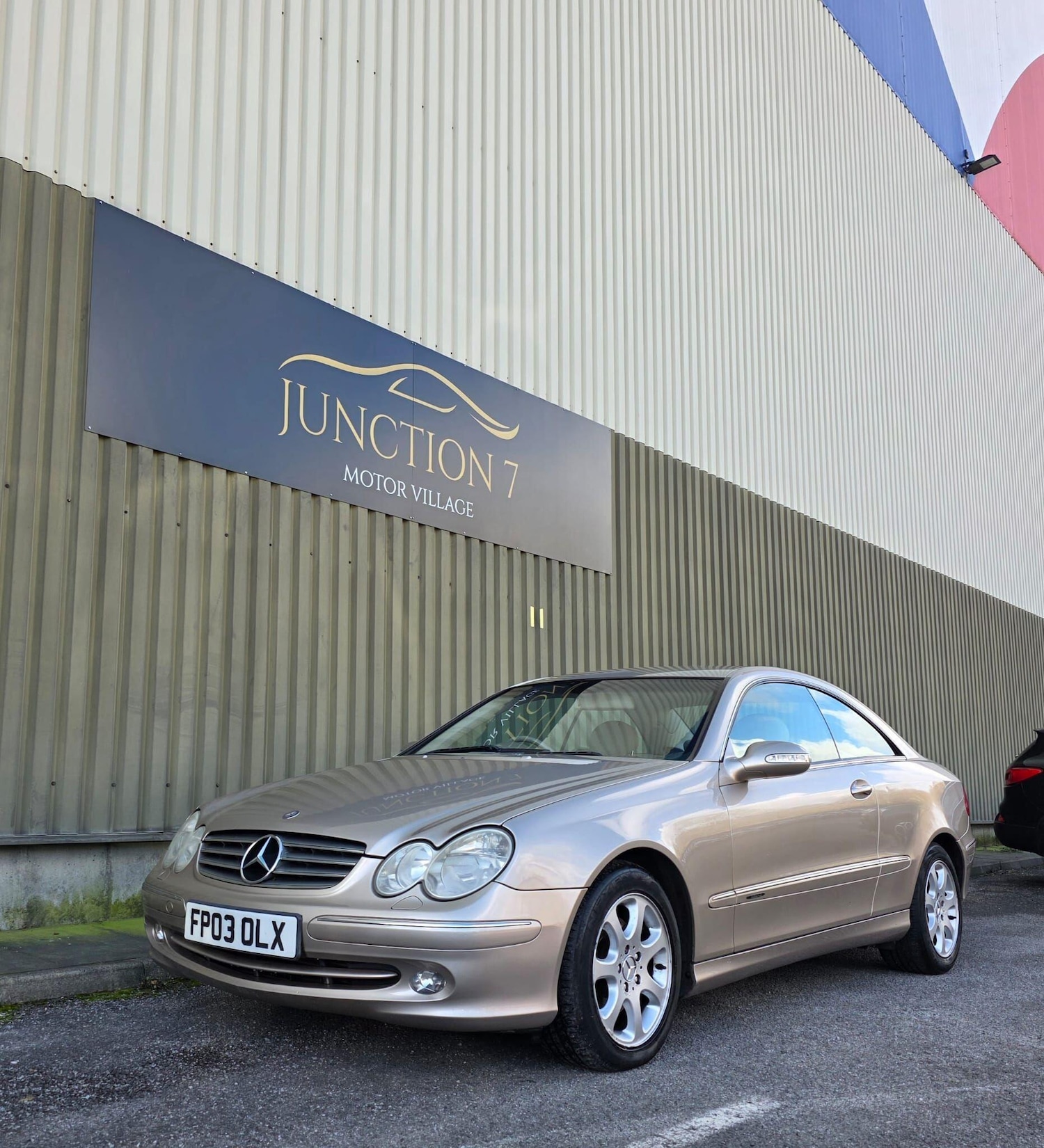 Used Mercedes-Benz CLK 2003 for sale - 77645828: Photo 6