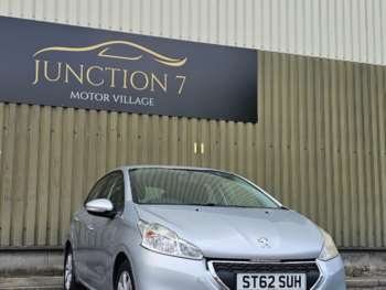 Used Peugeot 208 2013 for sale - 75387949: Photo
