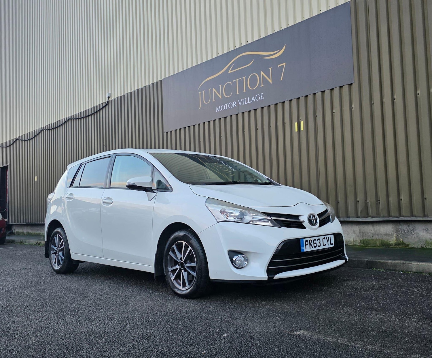 Used Toyota Verso 2013 for sale - 76975687: Photo 11