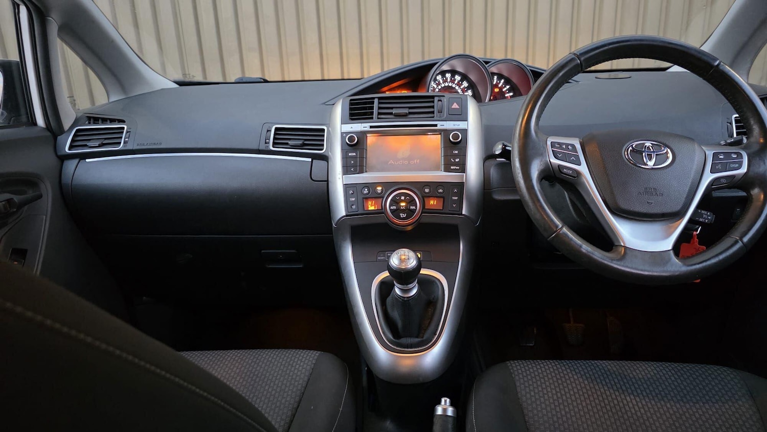 Used Toyota Verso 2013 for sale - 76975687: Photo 36