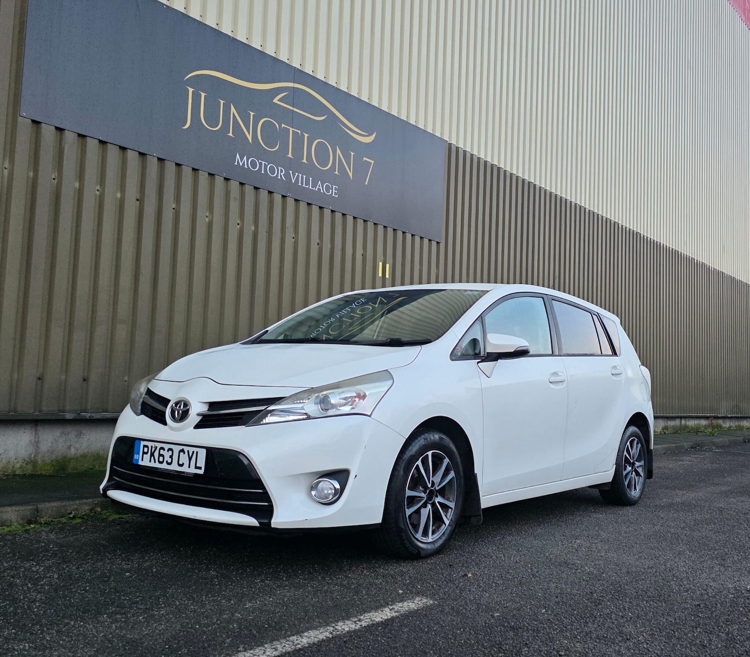 Used Toyota Verso 2013 for sale - 76975687: Photo 6