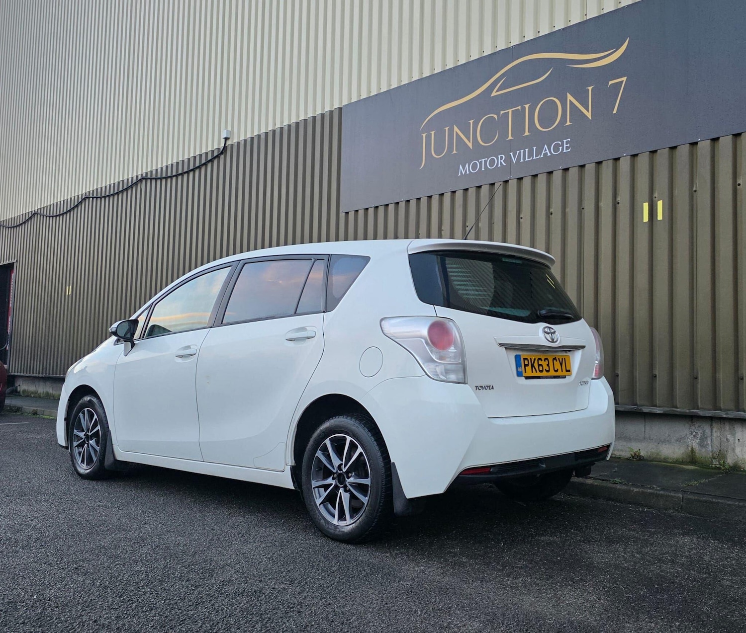 Used Toyota Verso 2013 for sale - 76975687: Photo 8