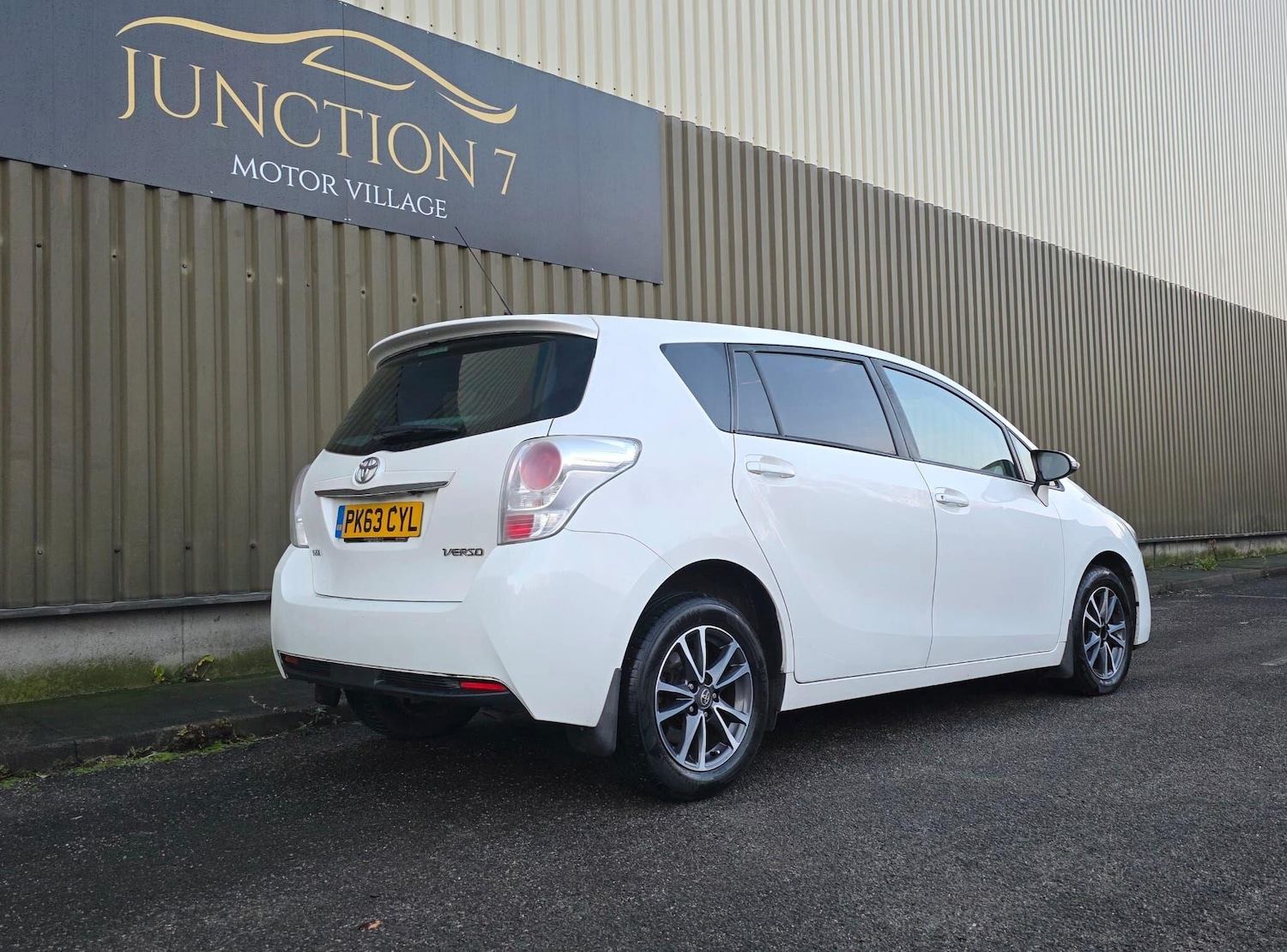 Used Toyota Verso 2013 for sale - 76975687: Photo 9