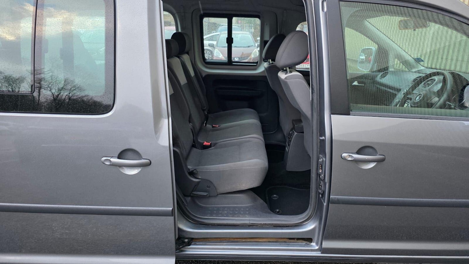 Used Volkswagen Caddy Maxi Life 2014 for sale - 76886513: Photo 18