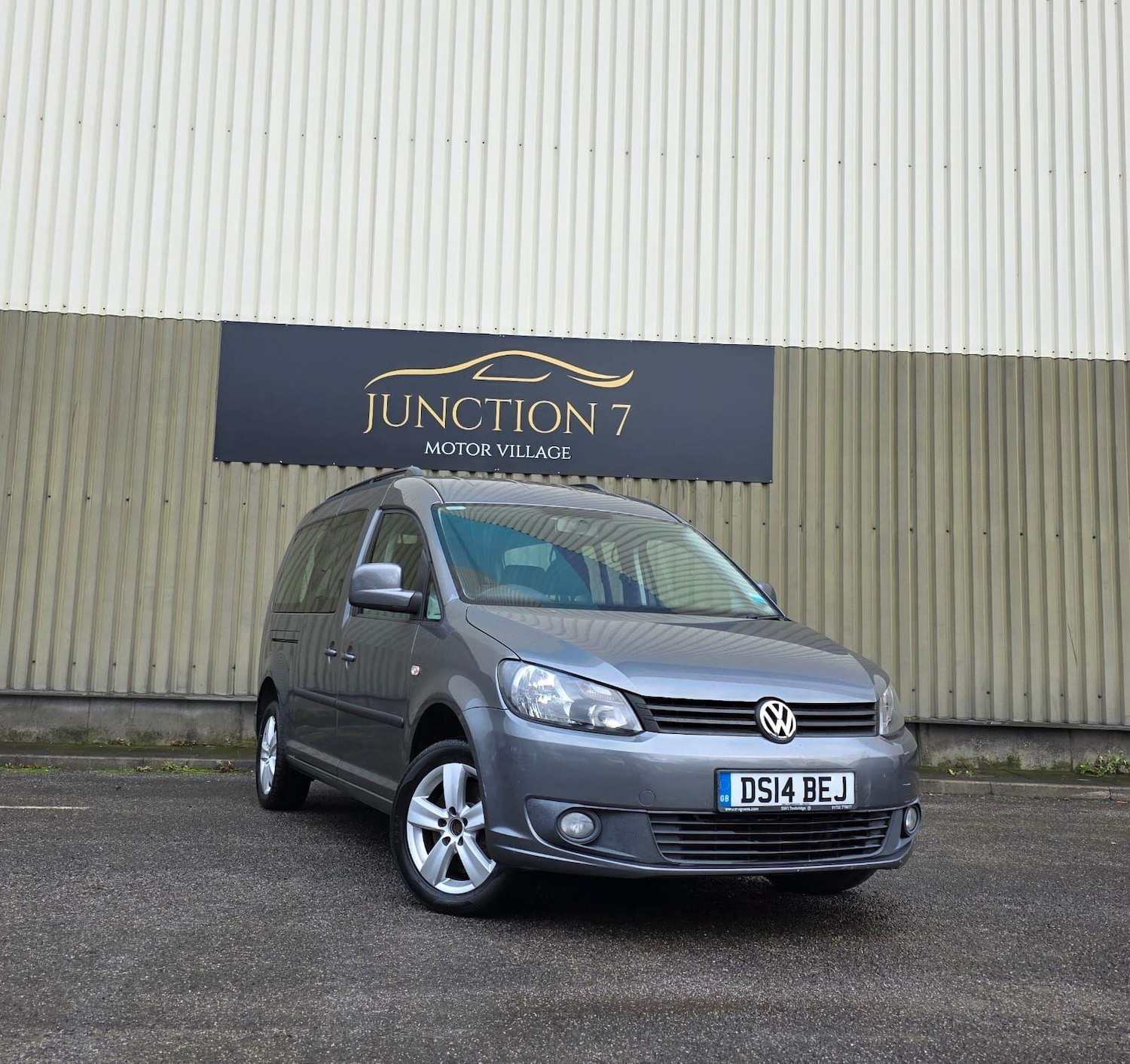 Used Volkswagen Caddy Maxi Life 2014 for sale - 76886513: Photo 2
