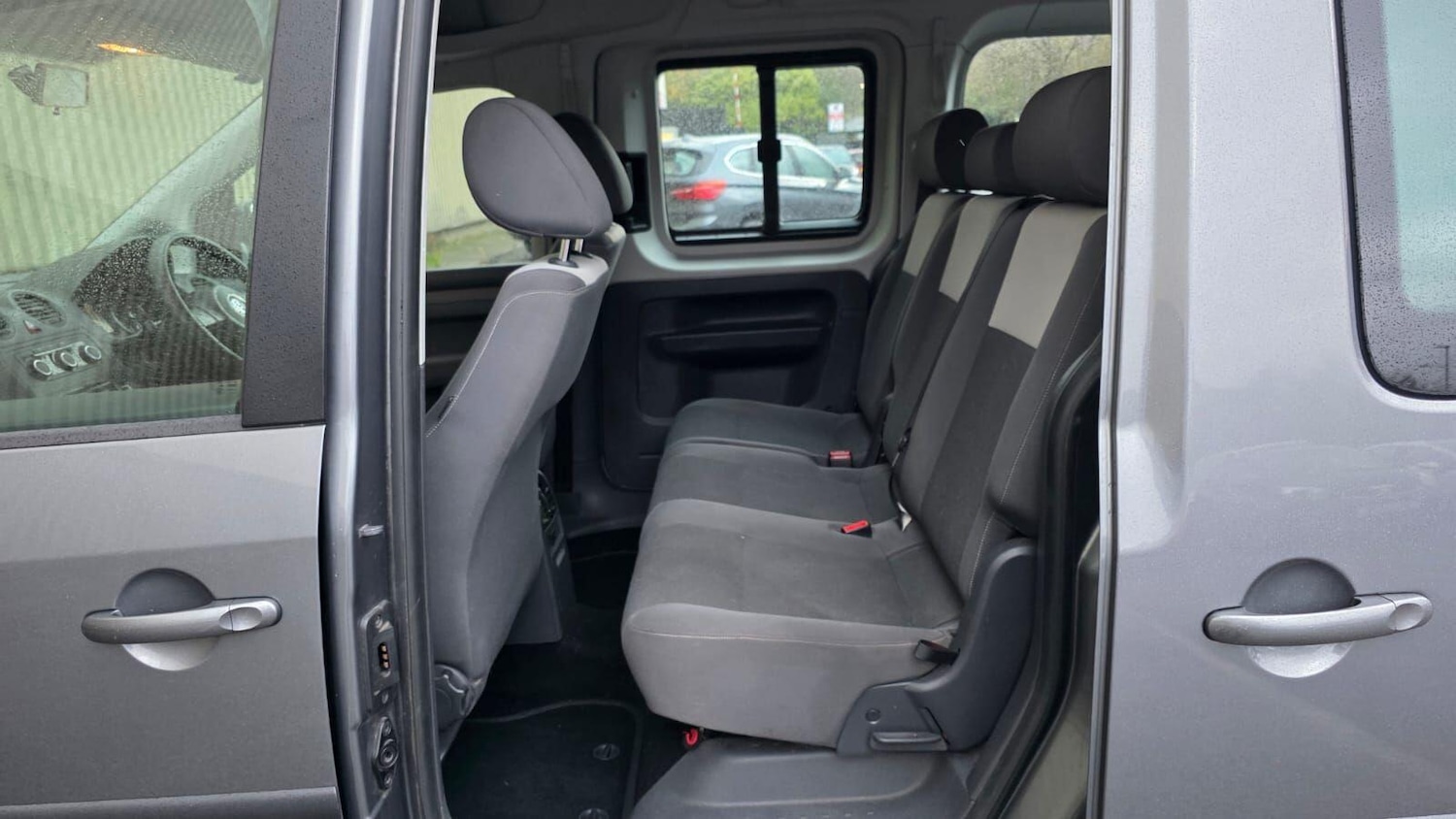 Used Volkswagen Caddy Maxi Life 2014 for sale - 76886513: Photo 20