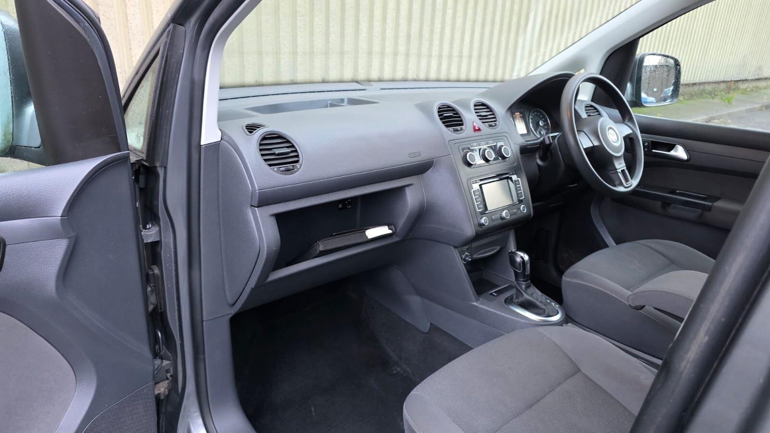 Used Volkswagen Caddy Maxi Life 2014 for sale - 76886513: Photo 22