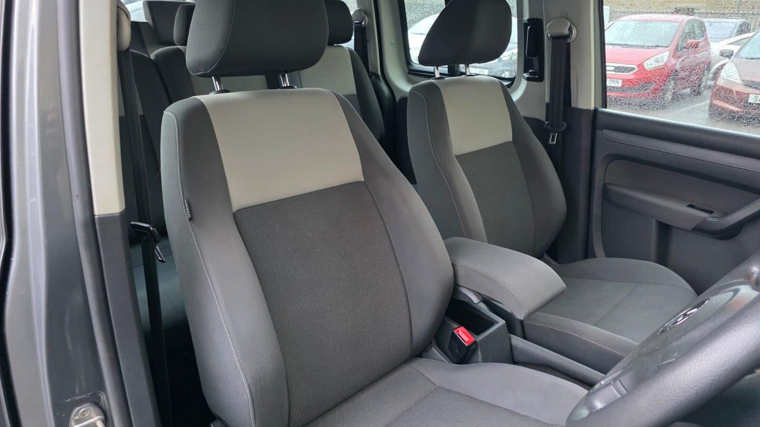 Used Volkswagen Caddy Maxi Life 2014 for sale - 76886513: Photo 26