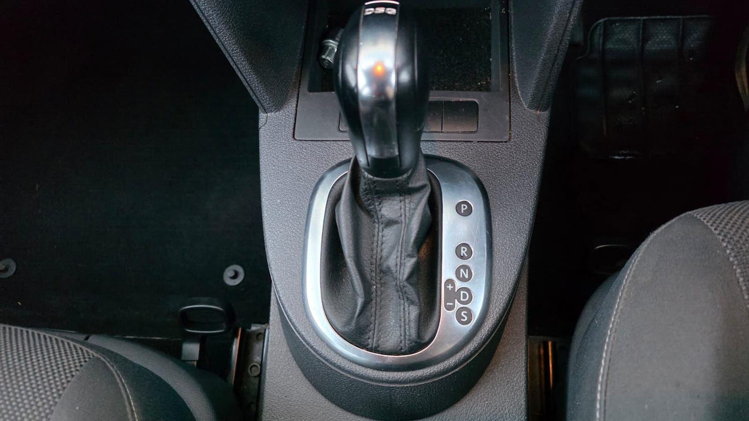 Used Volkswagen Caddy Maxi Life 2014 for sale - 76886513: Photo 30