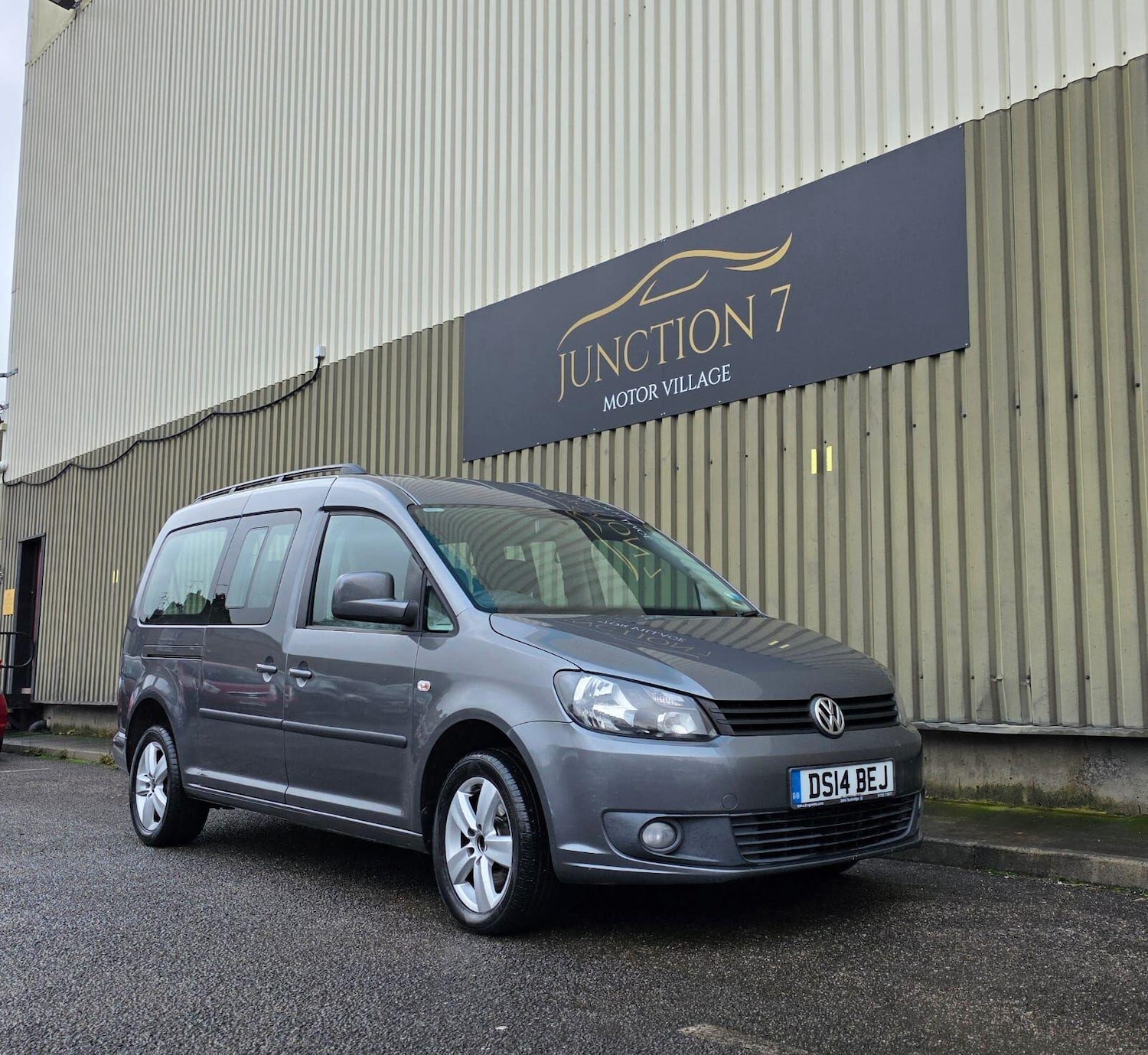 Used Volkswagen Caddy Maxi Life 2014 for sale - 76886513: Photo 9