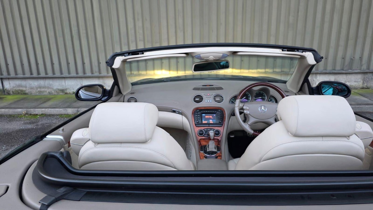 Used Mercedes-Benz SL for sale - 76786580: Photo 30