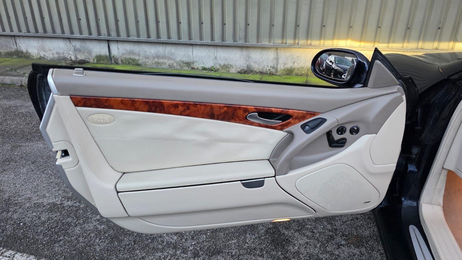 Used Mercedes-Benz SL for sale - 76786580: Photo 32