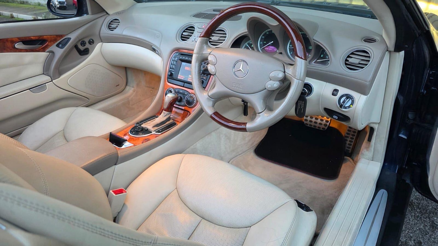 Used Mercedes-Benz SL for sale - 76786580: Photo 39