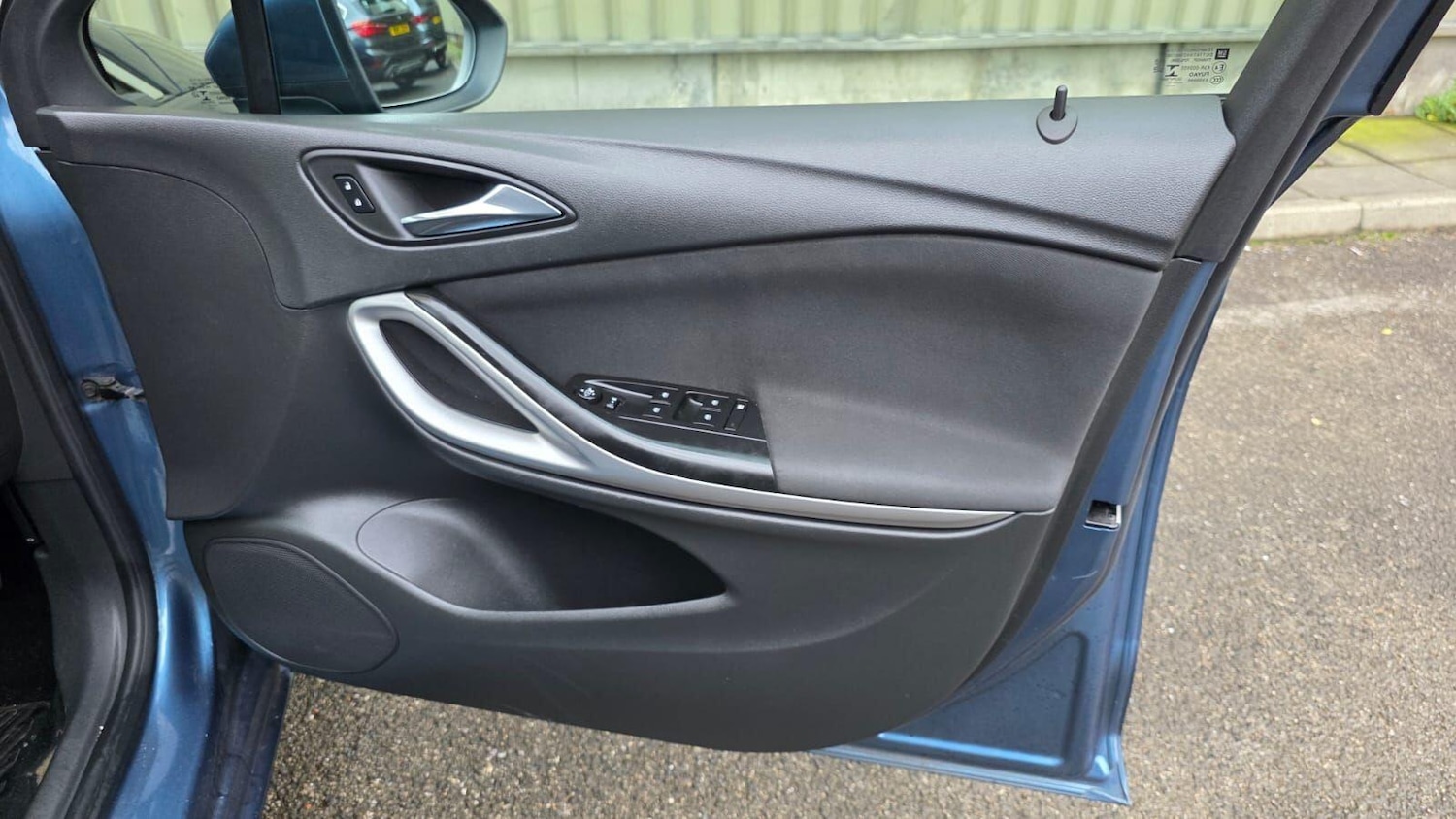 Used Vauxhall Astra 2017 for sale - 76484644: Photo 26