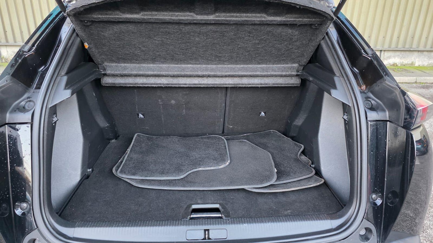 Used Peugeot 2008 2020 for sale - 76632826: Photo 15