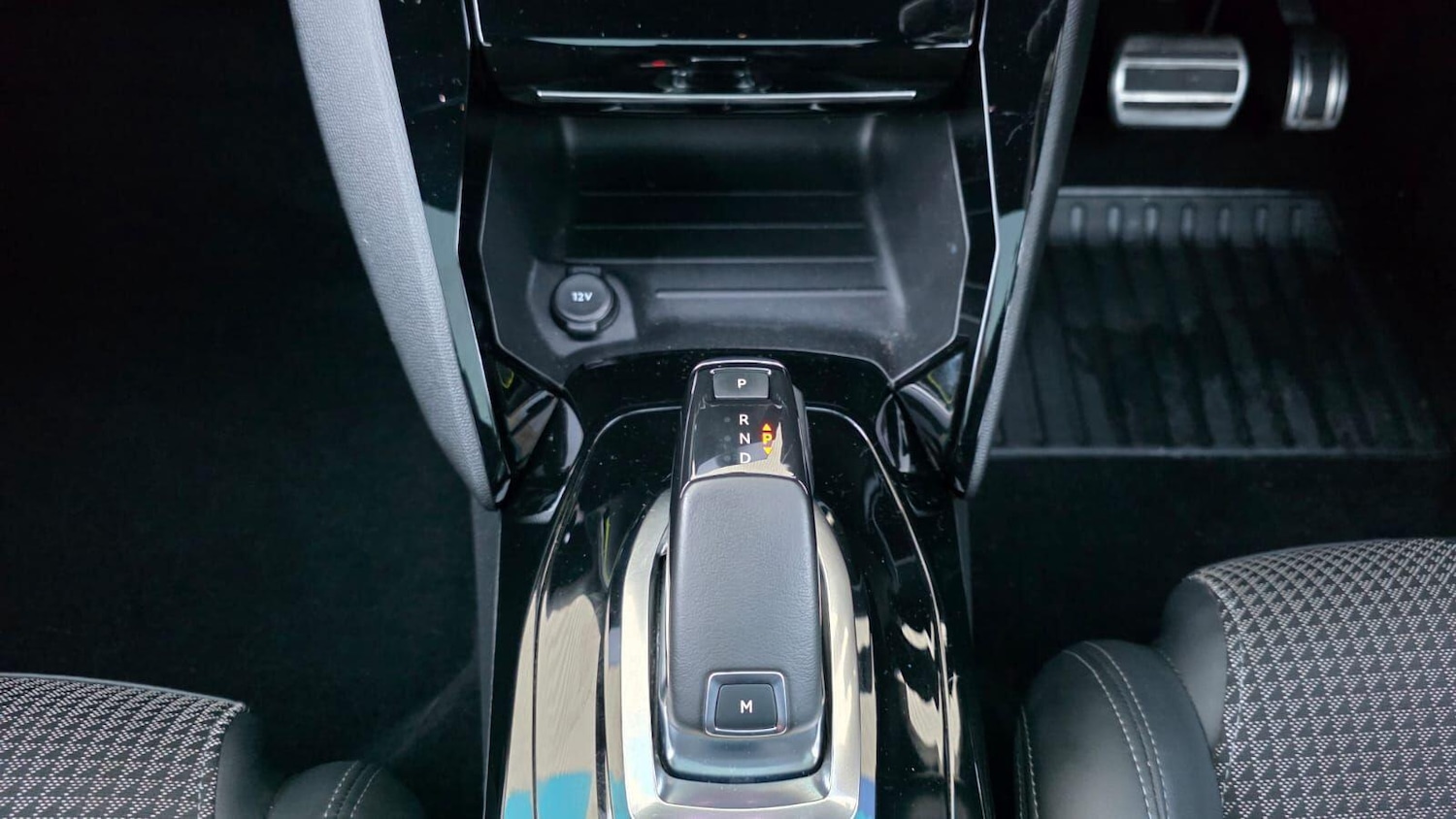 Used Peugeot 2008 2020 for sale - 76632826: Photo 36