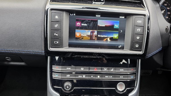 Used Jaguar XE 2016 for sale - 76214460: Photo 34