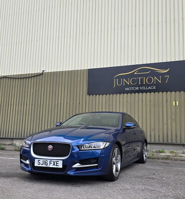 Used Jaguar XE 2016 for sale - 76214460: Photo 5